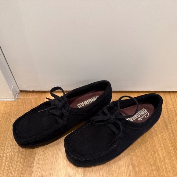Clarks Wallabee Black Shoes - never worn - Picture 7 of 9